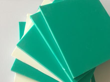 聚四氟乙烯（PTFE）板的特点和规格